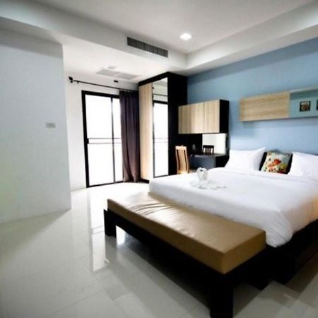 S5 Residence And Cafe Chalong Exterior foto